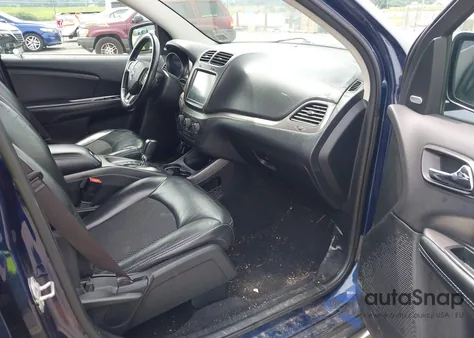 2017 Dodge Journey Crossroad Plus Awd z USA, uszkodzony, nr VIN 3C4PDDGG2HT608730